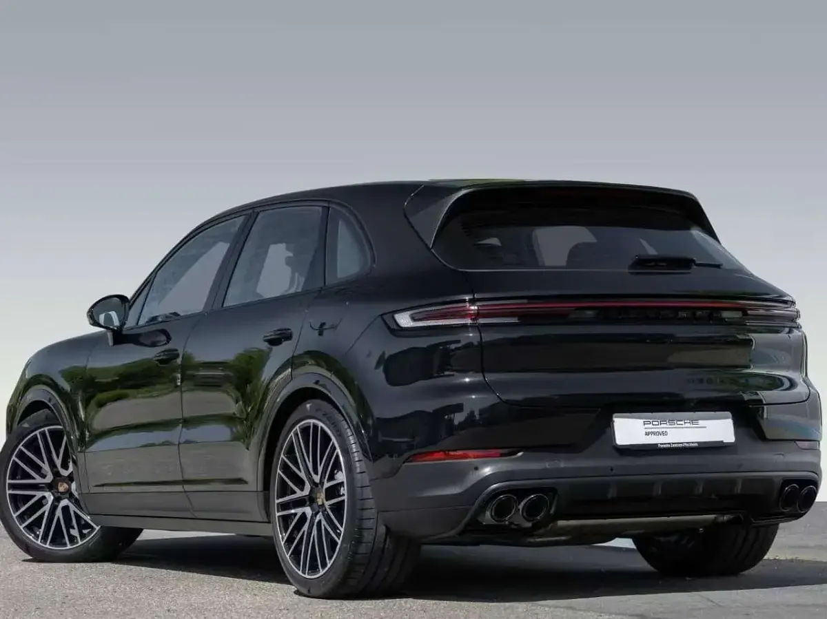 Usata Porsche Cayenne 354 CV (260 kW) 2025 Nero SUV