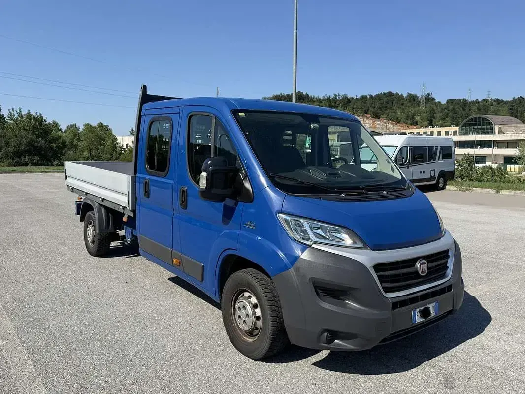 Usata Fiat Ducato 131 CV (96 kW) 2016 Blu/azzurro Furgone