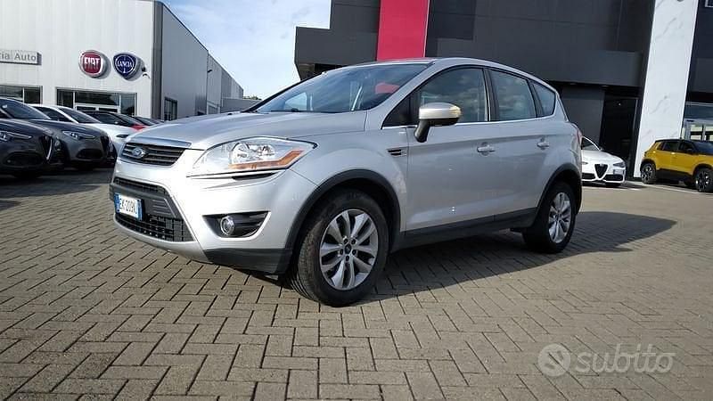 Usata Ford Kuga 163 CV (119 kW) 2012 Grigio SUV