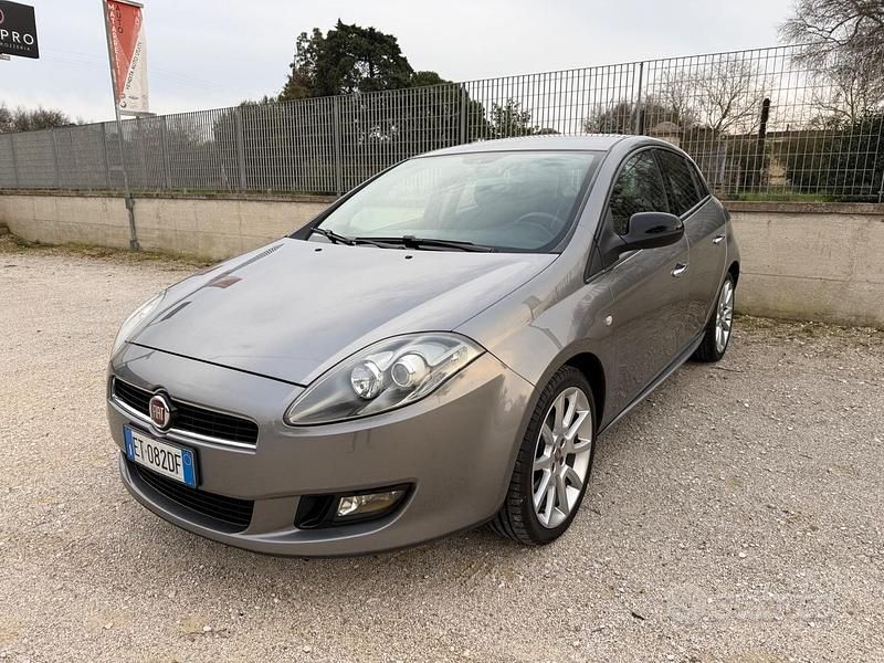 Usata Fiat Bravo Street 120 CV (88 kW) 2013 Grigio Utilitaria