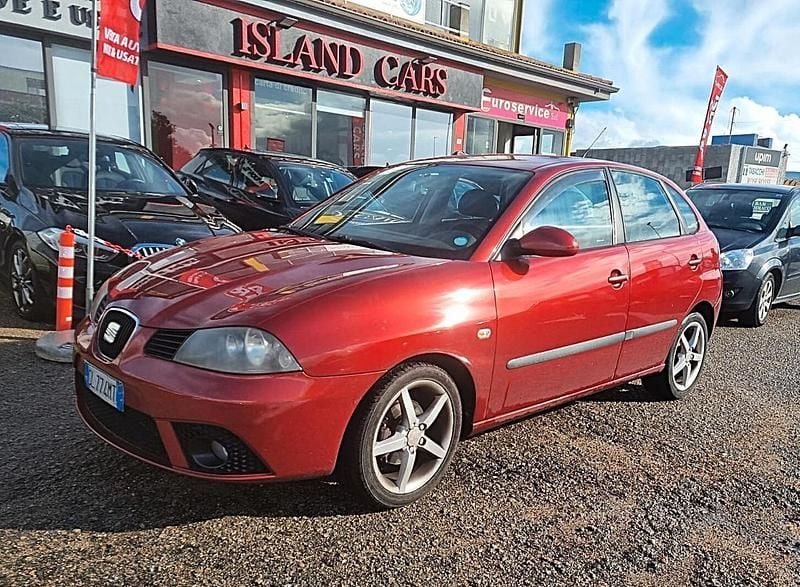 Rosso Usata 2007 Seat Ibiza Stylance Tre volumi | 3200 € (Cara) - Immagine 1/4