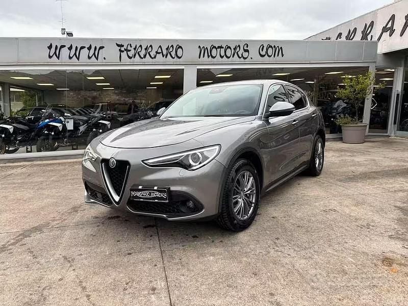 Usata Alfa Romeo Stelvio 210 CV (154 kW) 2017 Grigio SUV