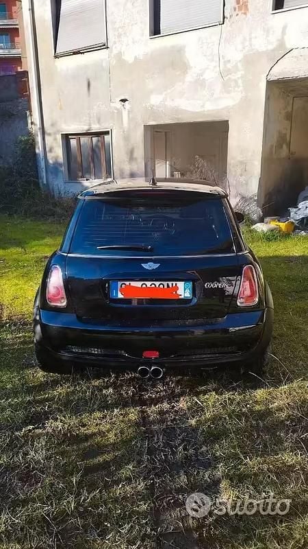 Usata Mini Cooper S 170 CV (125 kW) 2004 Nero Utilitaria