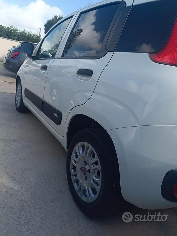 Usata Fiat Panda 69 CV (50 kW) 2019 Bianco Berlina