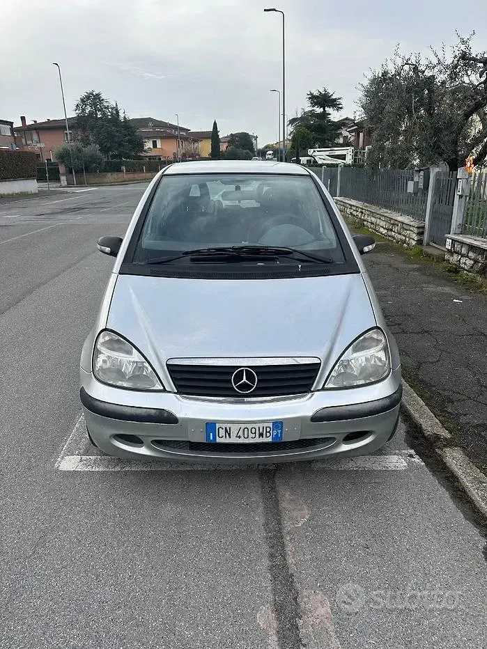Usata Mercedes A200 95 CV (69 kW) 2003 Grigio Monovolume