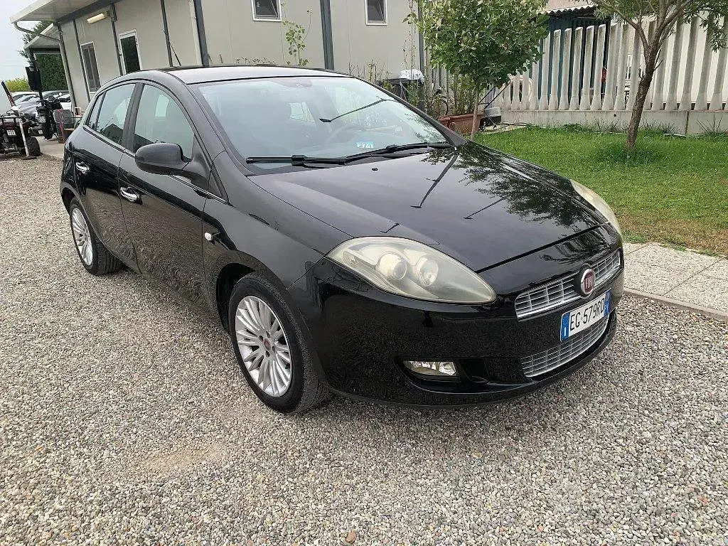 Usata Fiat Bravo Emotion 90 CV (66 kW) 2011 Nero Utilitaria