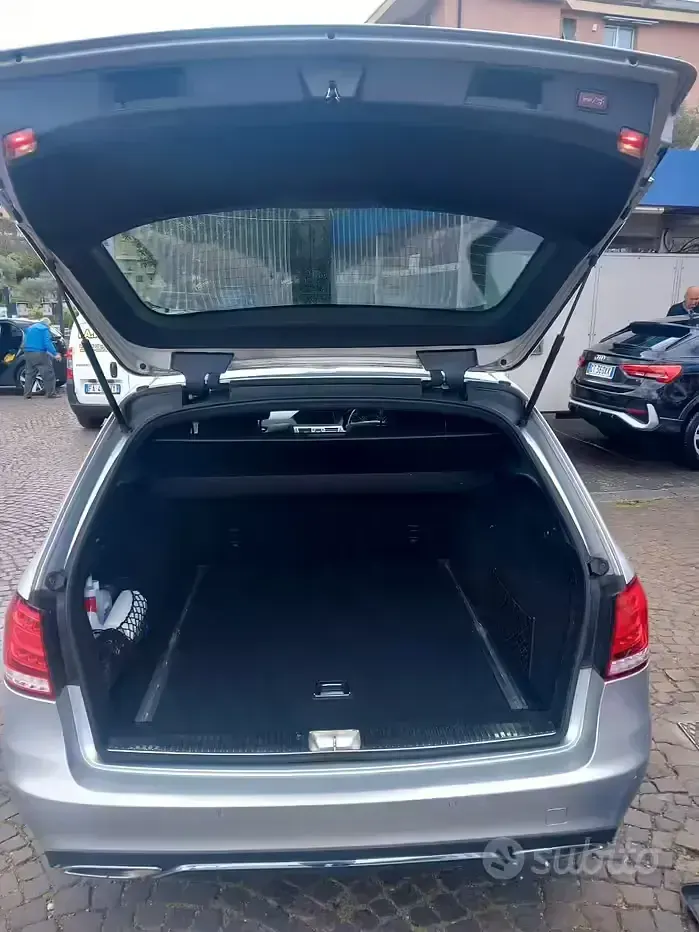 Usata Mercedes E220 170 CV (125 kW) 2016 Grigio Station wagon