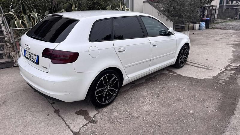 Usata Audi A3 Sportback Ambition 105 CV (77 kW) 2011 Utilitaria