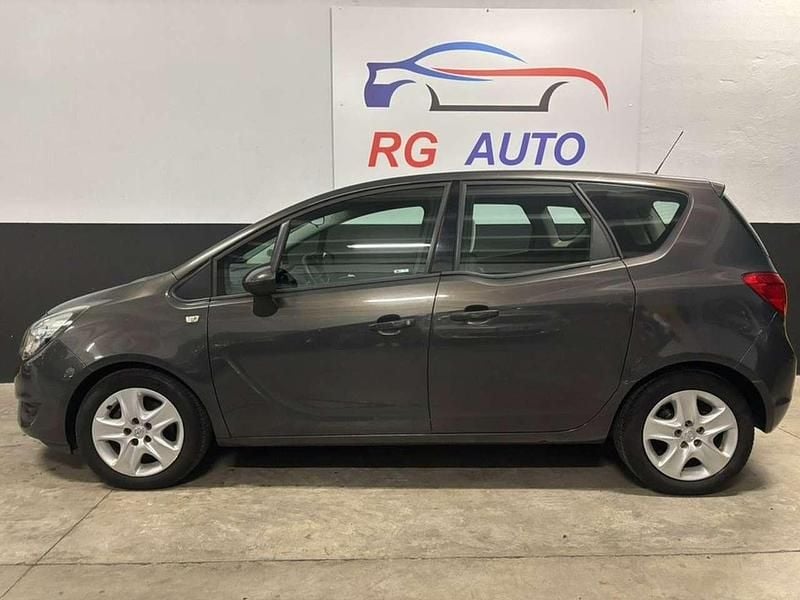 Usata Opel Meriva 120 CV (88 kW) 2017 Marrone Monovolume