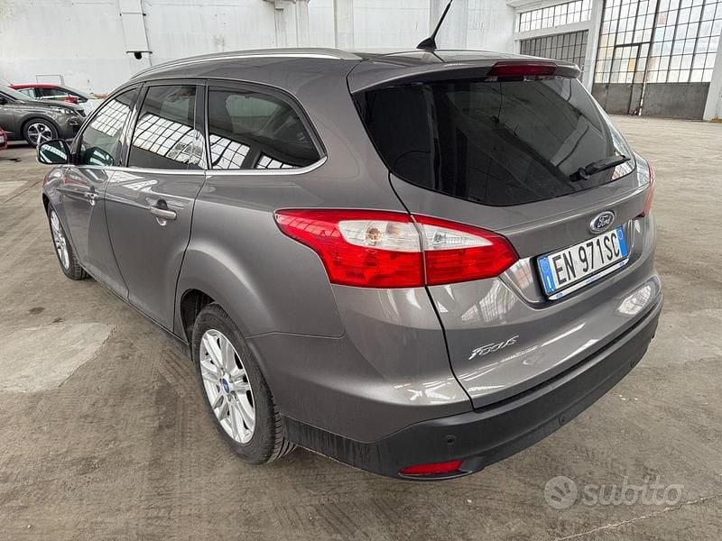 Usata Ford Focus Titanium 115 CV (84 kW) 2012 Grigio Station wagon