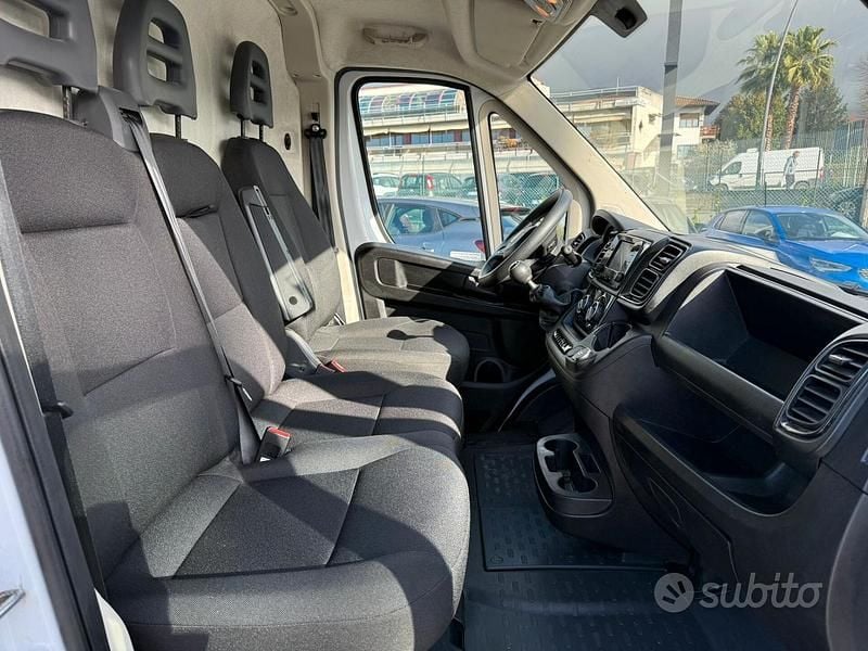 Usata Fiat Ducato 33 140 CV (102 kW) 2023 Bianco Furgone