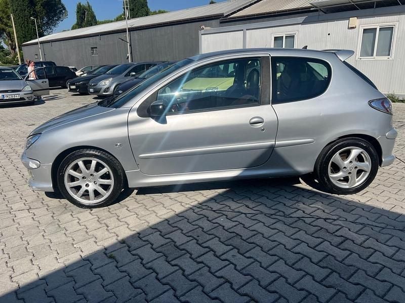 Usata Peugeot 206 109 CV (80 kW) 2005 Grigio Berlina