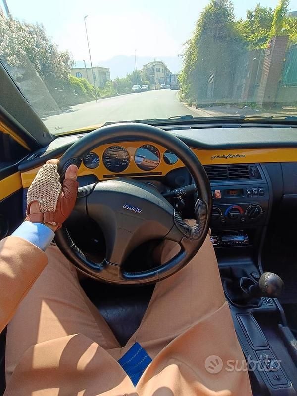 Usata Fiat Coupé 1996 Giallo Coupé