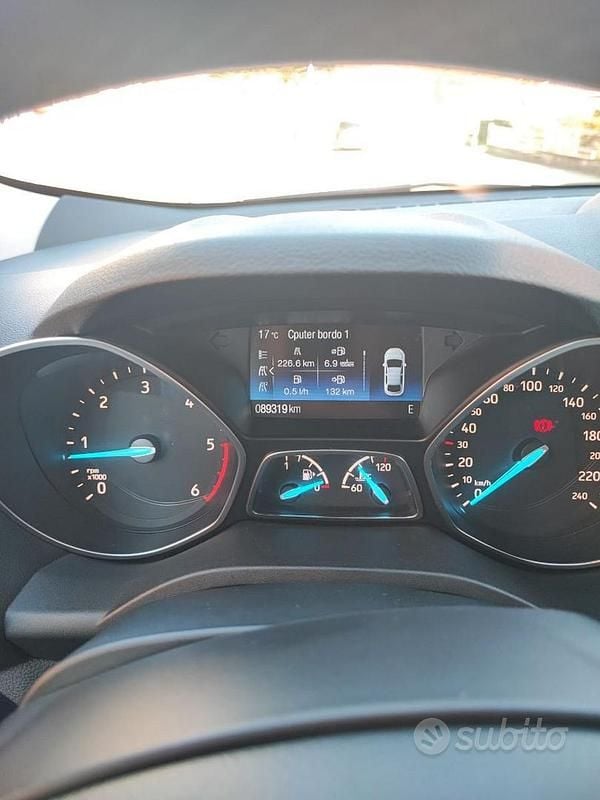 Usata Ford Kuga Titanium 120 CV (88 kW) 2018 Nero SUV