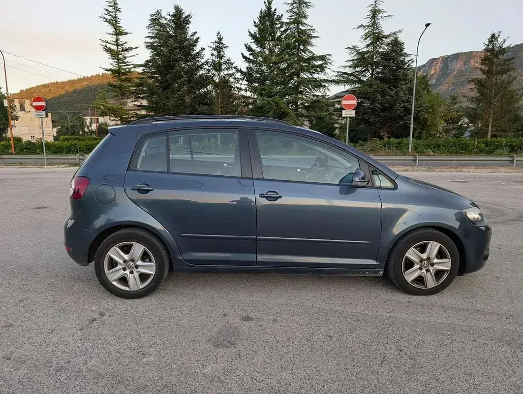 Usata VW Golf Plus Highline 105 CV (77 kW) 2010 Bluazzurro Monovolume