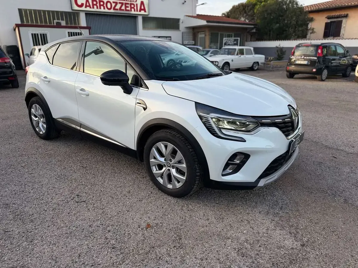Usata Renault Captur Techno 94 CV (69 kW) 2022 Bianco SUV