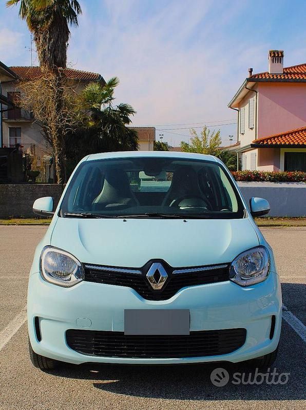 Usata Renault Twingo 65 CV (47 kW) 2019 Blu Utilitaria