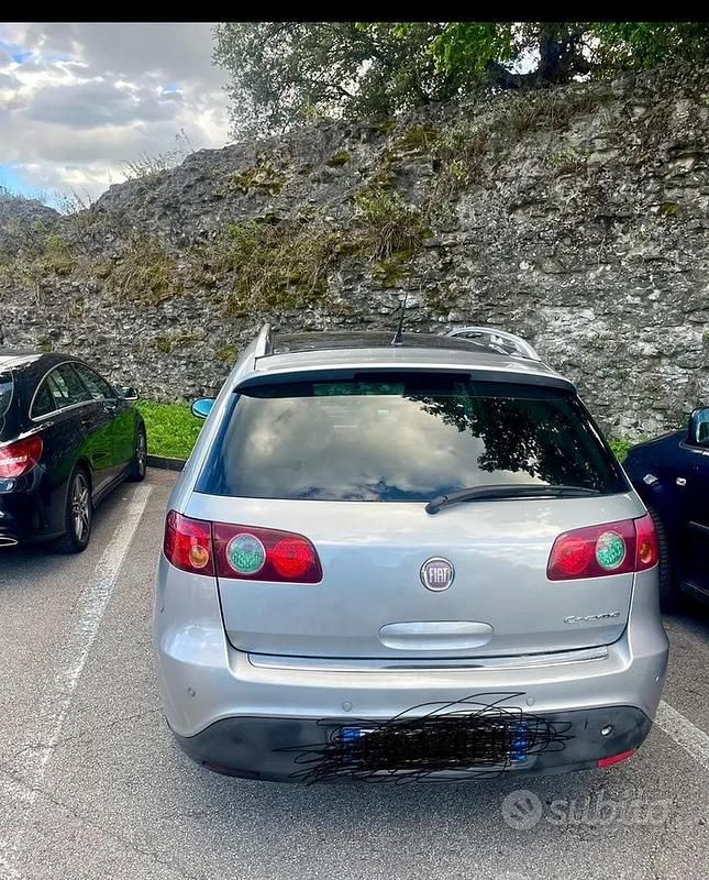 Usata Fiat Croma 150 CV (110 kW) 2010 Grigio Station wagon