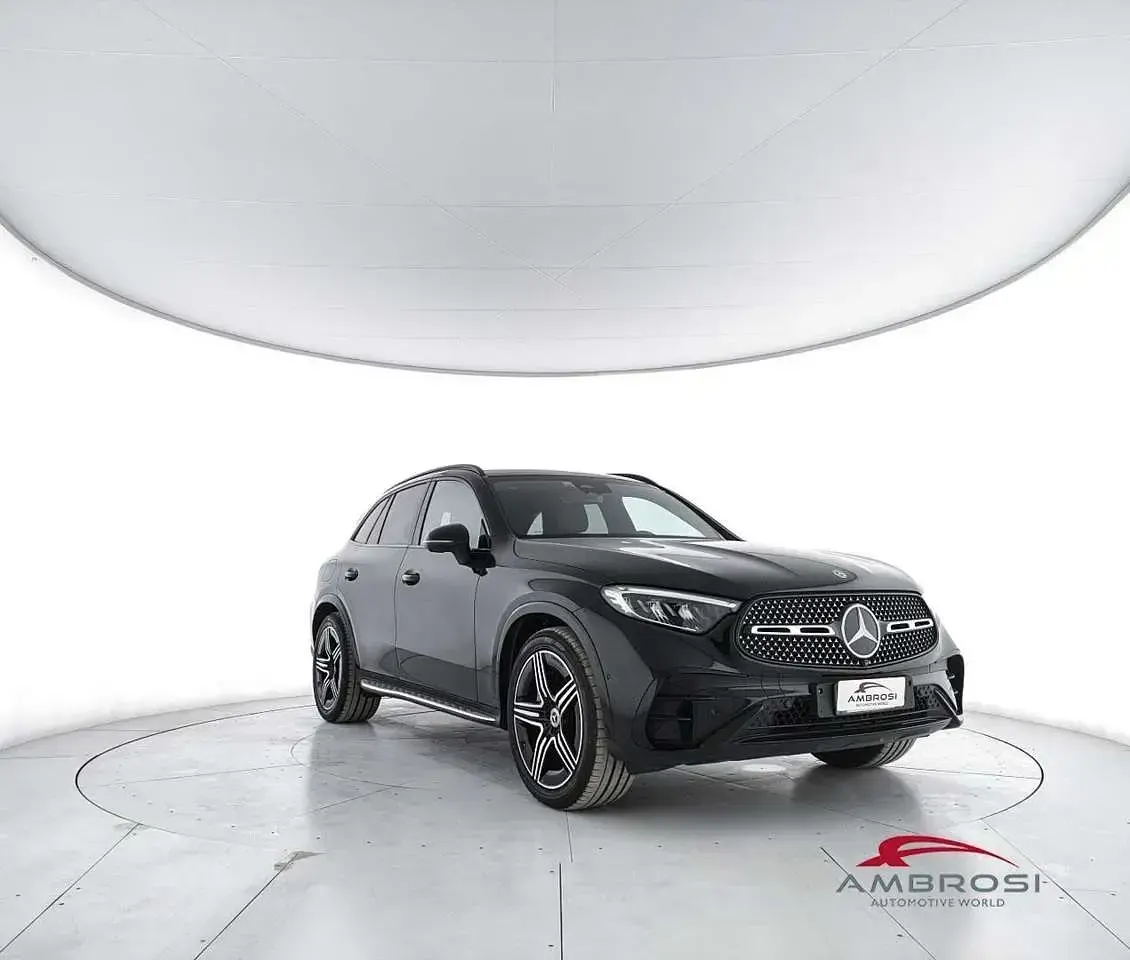 Usata Mercedes GLC220 AMG line 197 CV (144 kW) 2023 Nero SUV