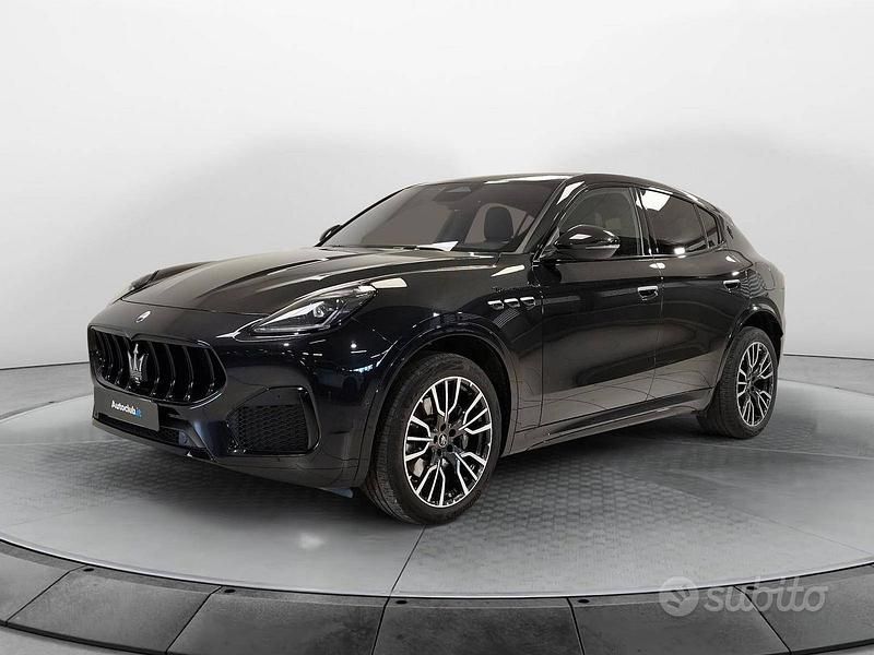 Nero Usata 2023 Maserati Grecale SUV | 58.900 € (Super prezzo) - Immagine 1/4