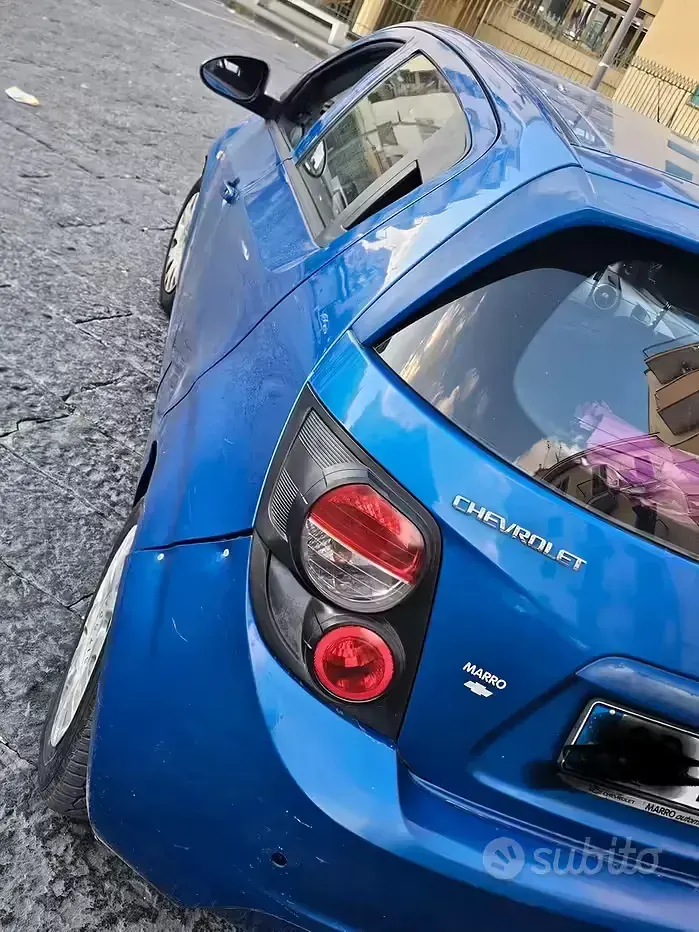 Usata Chevrolet Aveo 69 CV (50 kW) 2013 Blu Berlina