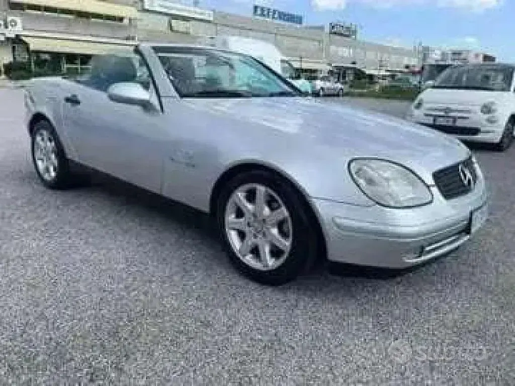 Usata Mercedes SLK200 192 CV (141 kW) 1999 Grigio Cabrio
