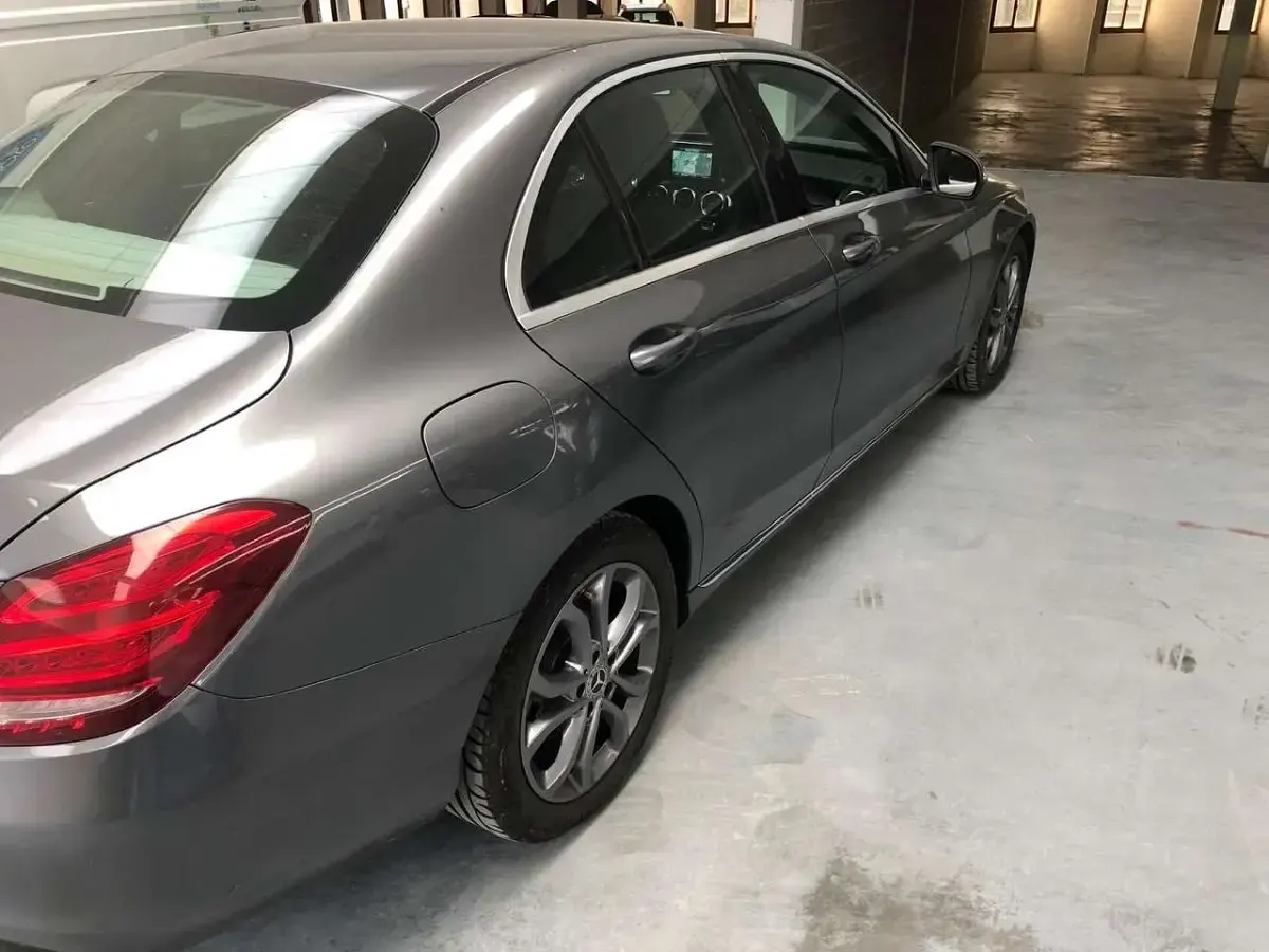 Usata Mercedes C200 Premium 136 CV (100 kW) 2017 Grigio Berlina