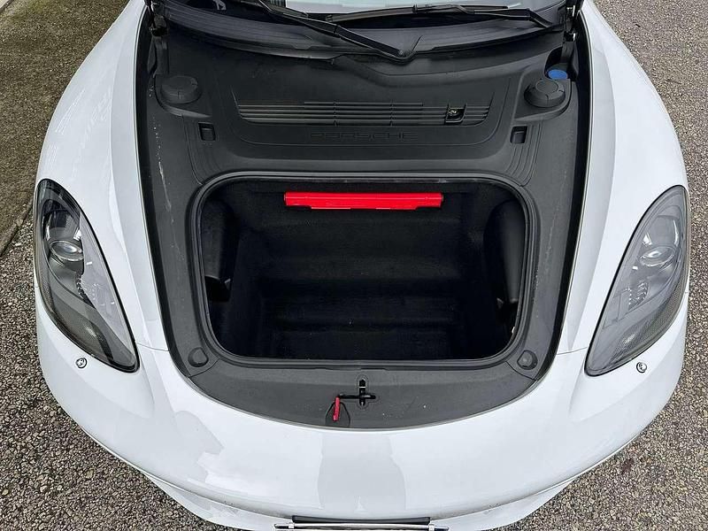 Usata Porsche 718 Cayman 299 CV (219 kW) 2021 Bianco Coupé