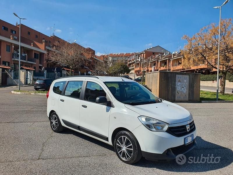 Usata Dacia Lodgy 90 CV (66 kW) 2017 Bianco Monovolume