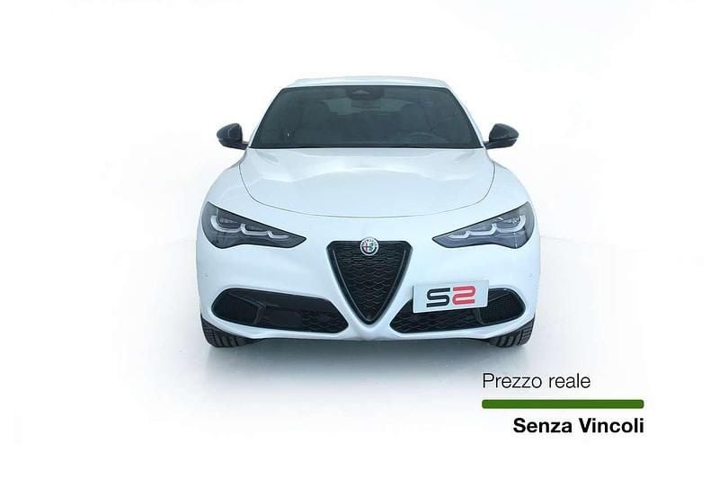 Usata Alfa Romeo Stelvio Veloce 209 CV (153 kW) 2024 Bianco SUV