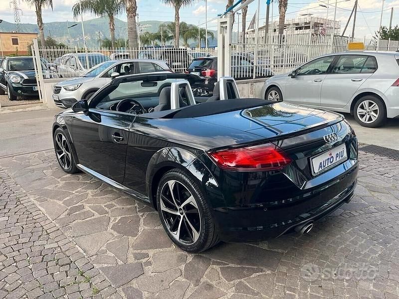 Usata Audi TT Roadster S-Line 184 CV (135 kW) 2016 Nero Cabrio