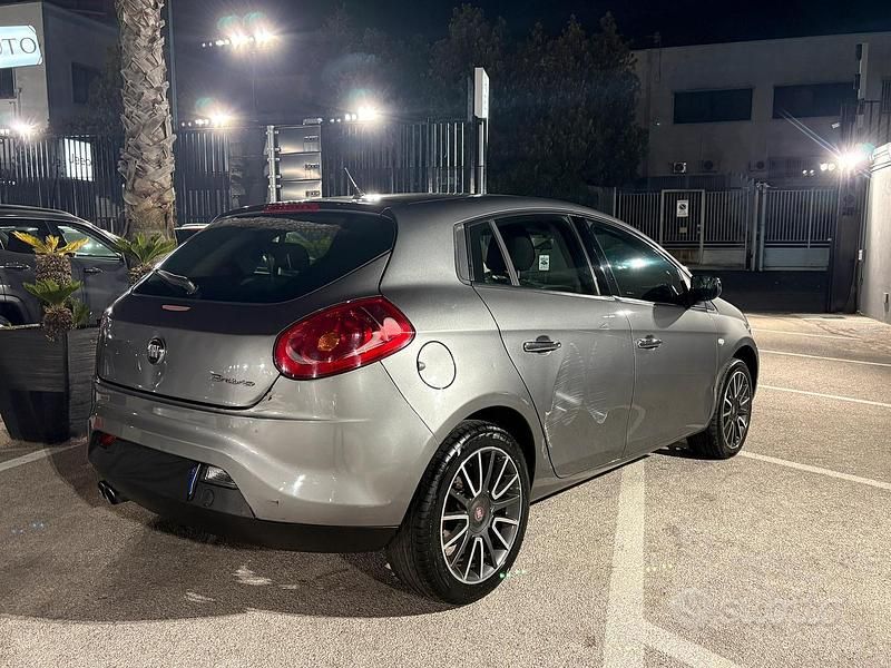 Usata Fiat Bravo Dynamic 105 CV (77 kW) 2013 Grigio Utilitaria