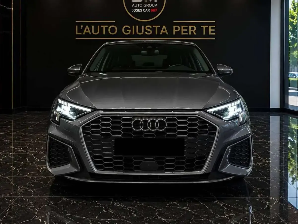 Usata Audi A3 Sport 116 CV (85 kW) 2023 Argento Berlina