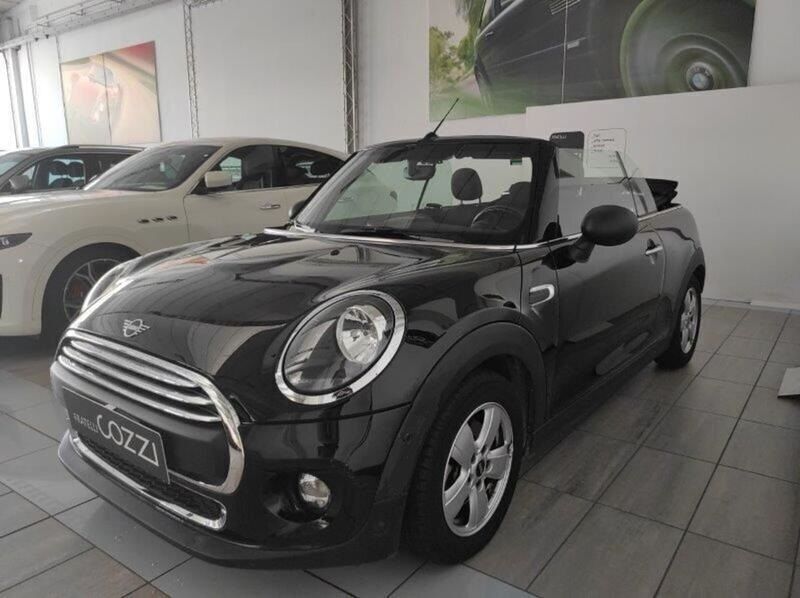 Usato 2018 Mini Cooper Cabriolet 1.5 Benzin 102 CV (19.500 €)