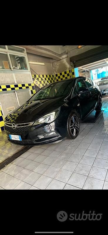 Occasion Opel Astra 110 ch (80 kW) 2019 Noir Berline