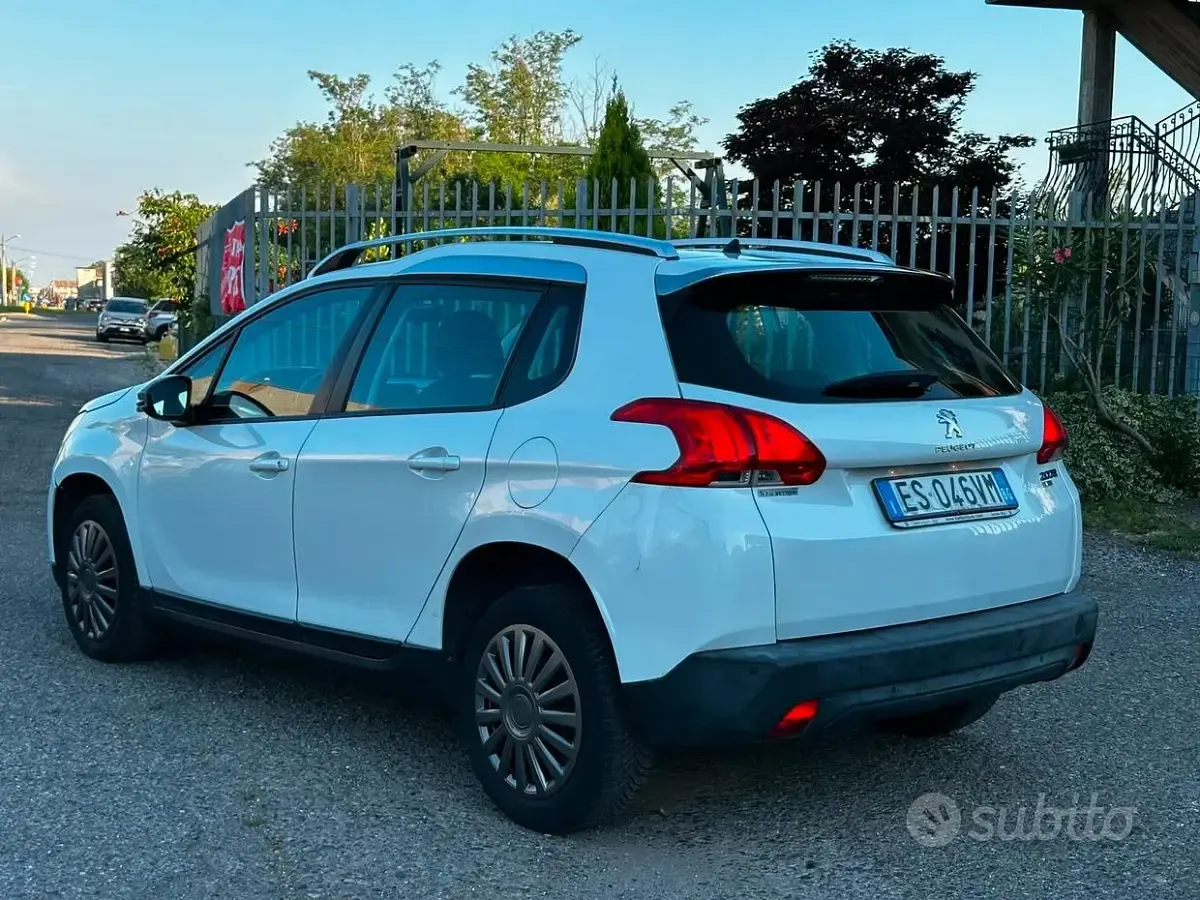 Usata Peugeot 2008 92 CV (67 kW) 2013 Bianco SUV