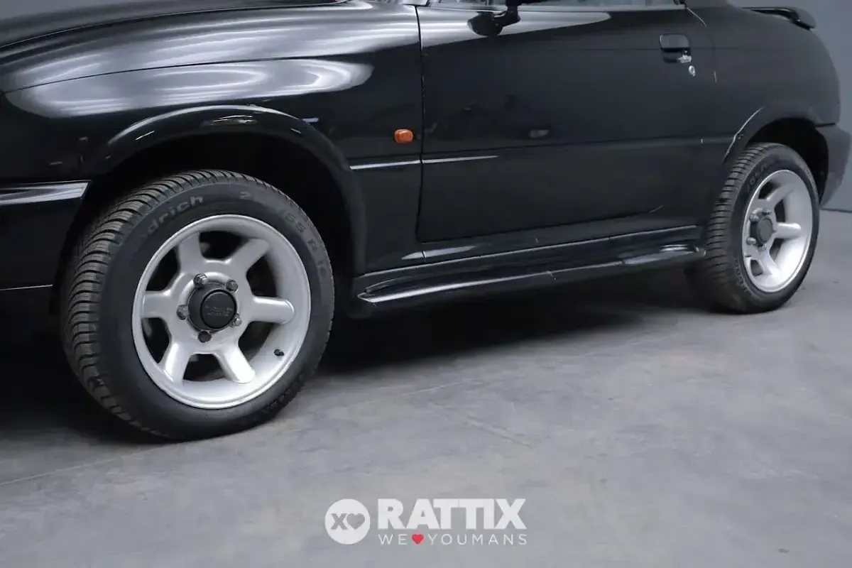 Usata Suzuki X-90 94 CV (69 kW) 1996 Nero Coupé