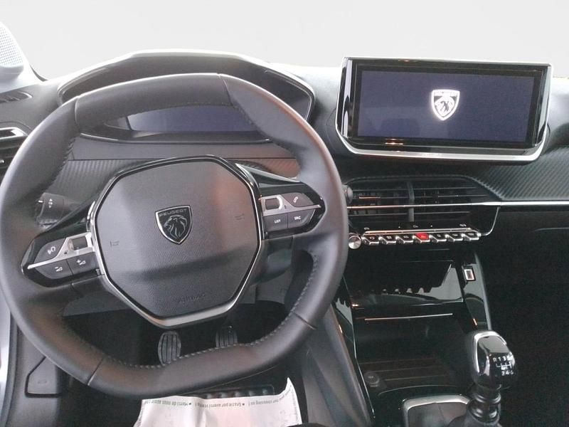 Usata Peugeot 208 Allure 101 CV (74 kW) 2025 Argento Utilitaria