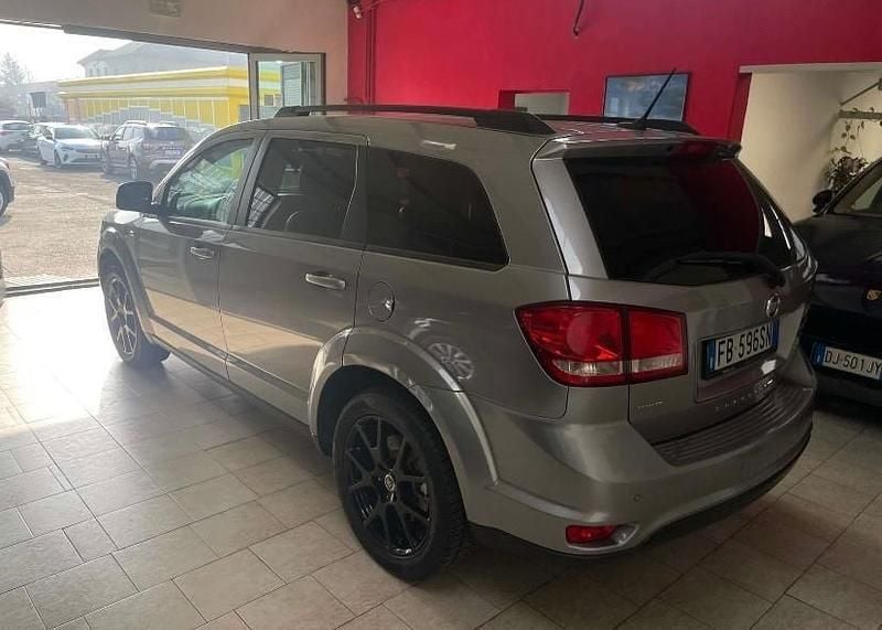 Usata Fiat Freemont Lounge 170 CV (125 kW) 2015 Grigio SUV