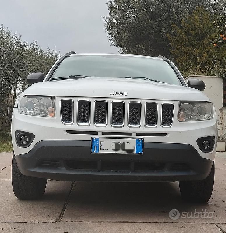 Bianco Usata 2012 Jeep Compass SUV | 5000 € (Ottimo prezzo) - Immagine 1/4