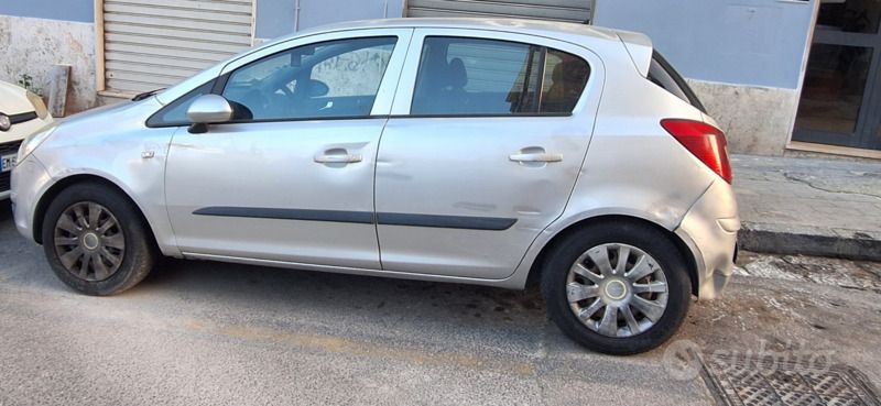 Usata Opel Corsa 60 CV (44 kW) 2009 Grigio Utilitaria