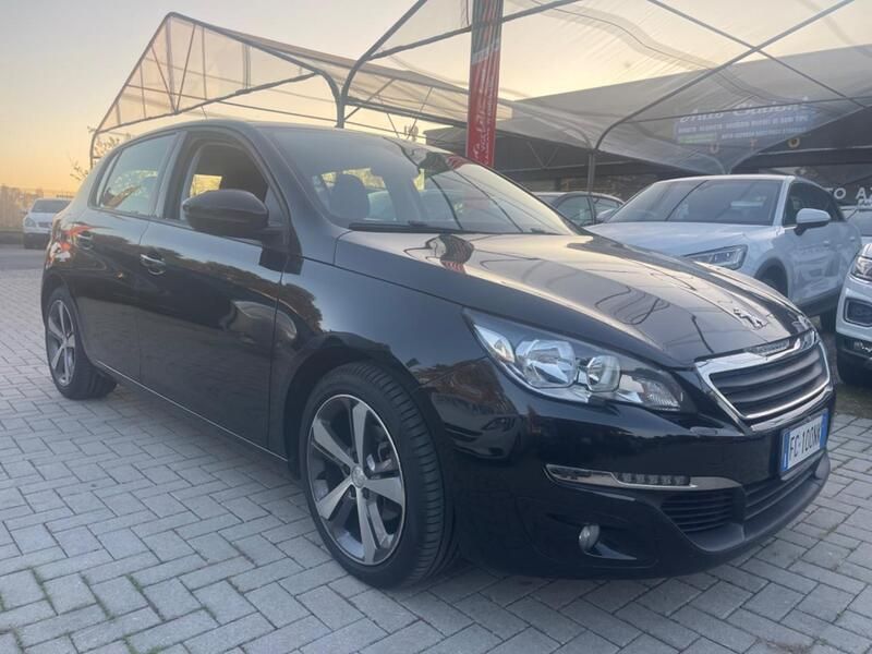 Usata Peugeot 308 GT-line 120 CV (88 kW) 2016 Nero Berlina