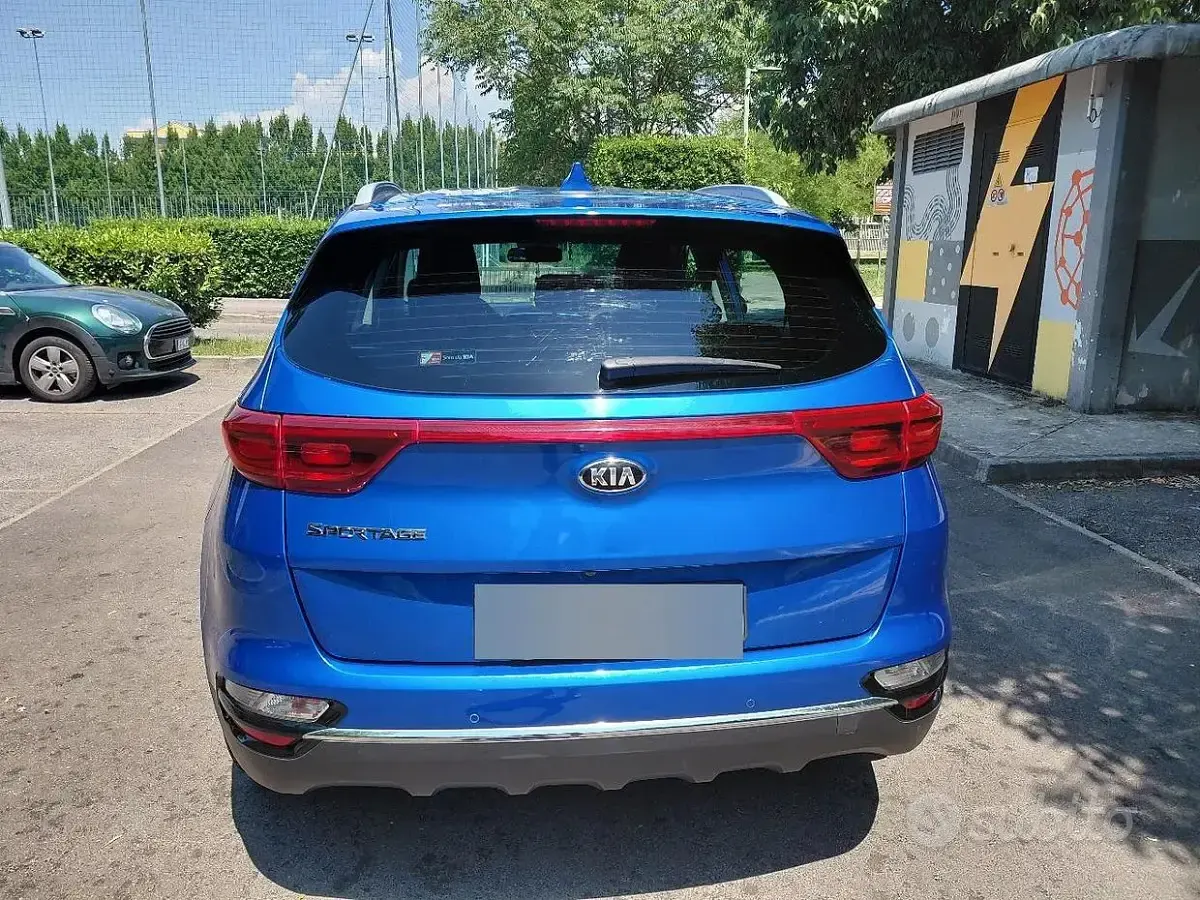 Usata Kia Sportage 132 CV (97 kW) 2018 Bluazzurro SUV