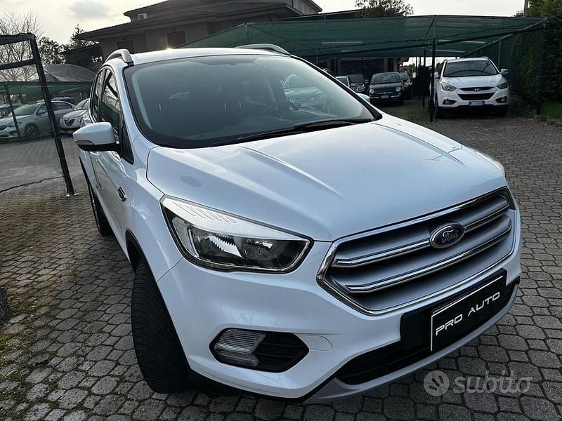 Usata Ford Kuga ST-Line 120 CV (88 kW) 2018 Bianco SUV