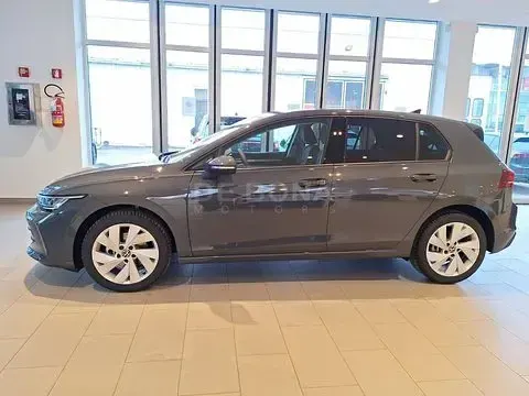Nuova VW Golf VIII Life 116 CV (85 kW) 2026 Grigio Utilitaria