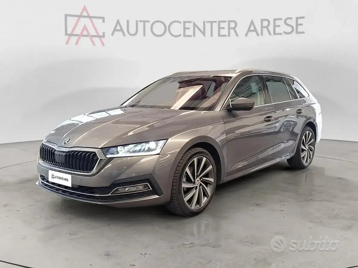 Usata Skoda Octavia Style 150 CV (110 kW) 2023 Grigio Station wagon
