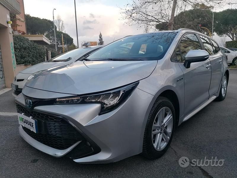 Usata Toyota Corolla Business Edition 98 CV (72 kW) 2021 Argento Station wagon