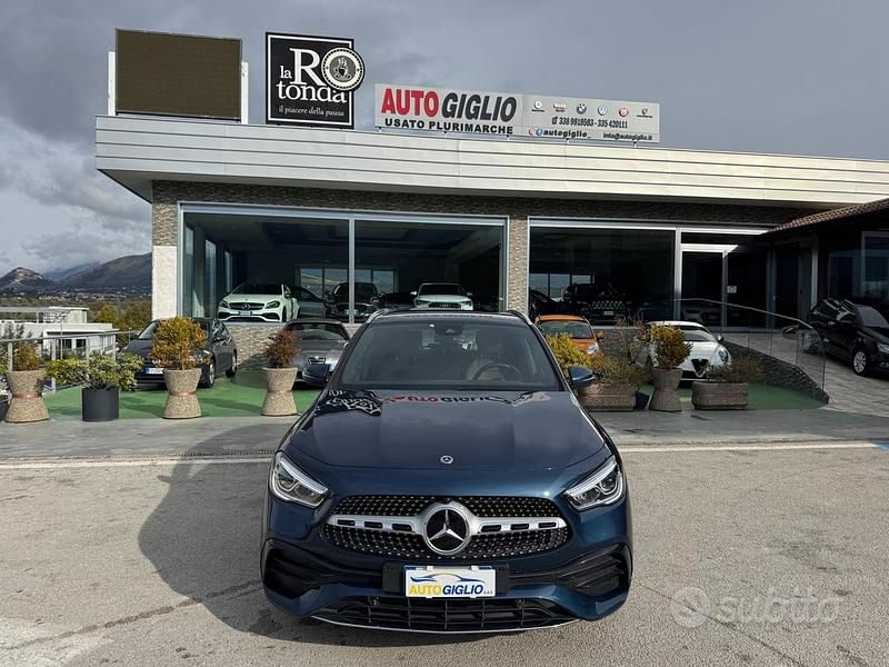 Usata Mercedes GLA200 Premium 150 CV (110 kW) 2022 Blu SUV
