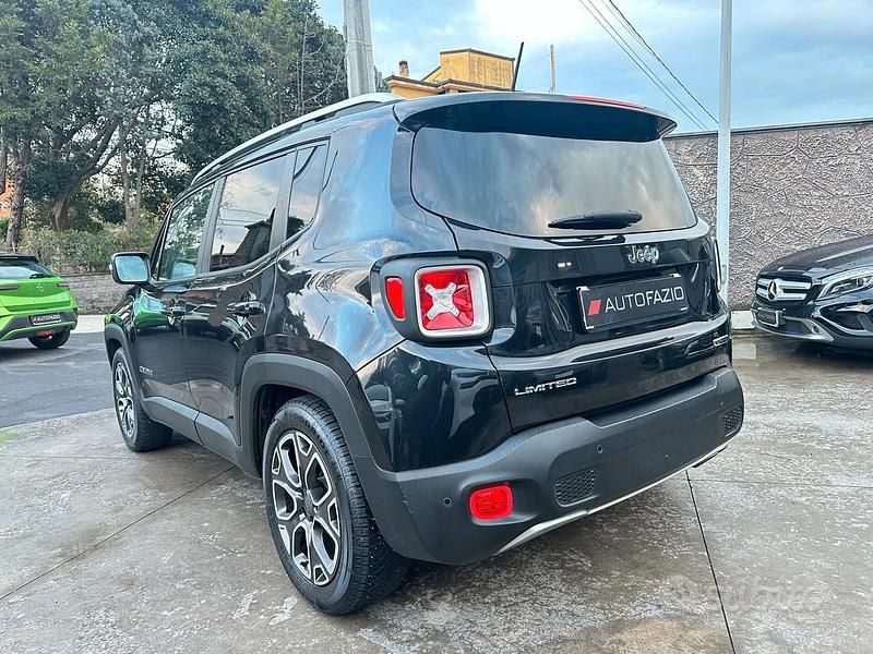 Usata Jeep Renegade Limited 120 CV (88 kW) 2015 Nero SUV