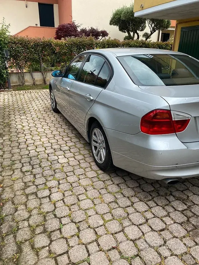 Usata BMW 320 177 CV (130 kW) 2008 Grigio Berlina